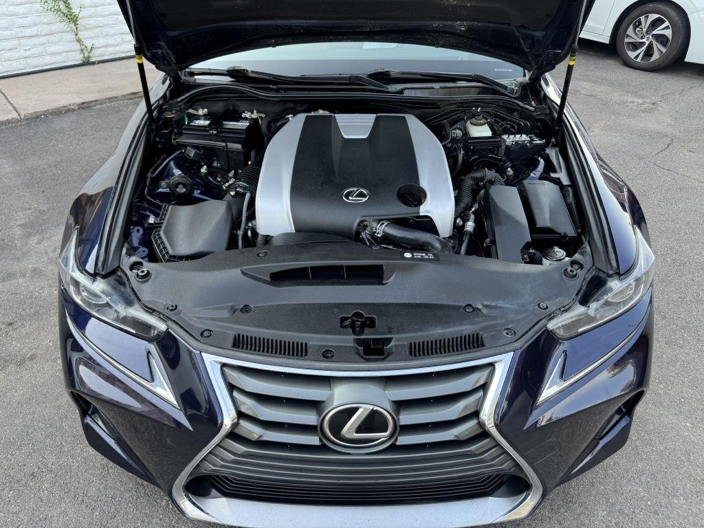 Lexus IS 300 AWD 2017