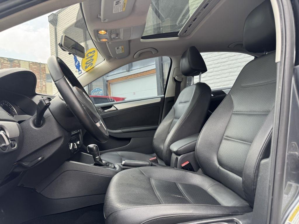 Volkswagen Jetta SE 2013