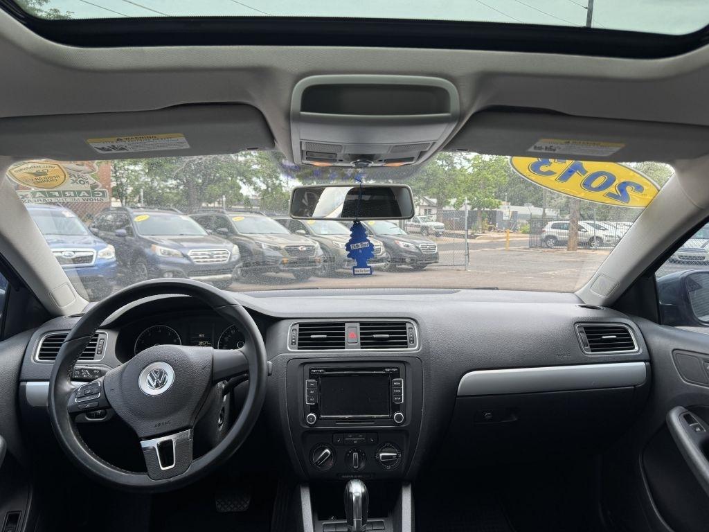 Volkswagen Jetta SE 2013