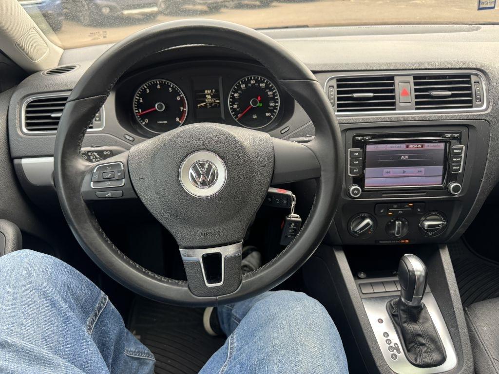Volkswagen Jetta SE 2013