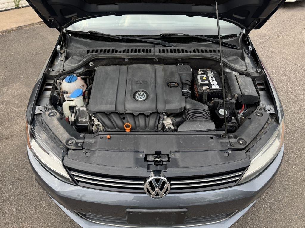 Volkswagen Jetta SE 2013