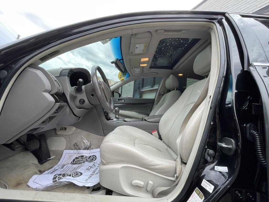 Infiniti G Sedan 37x AWD 2012