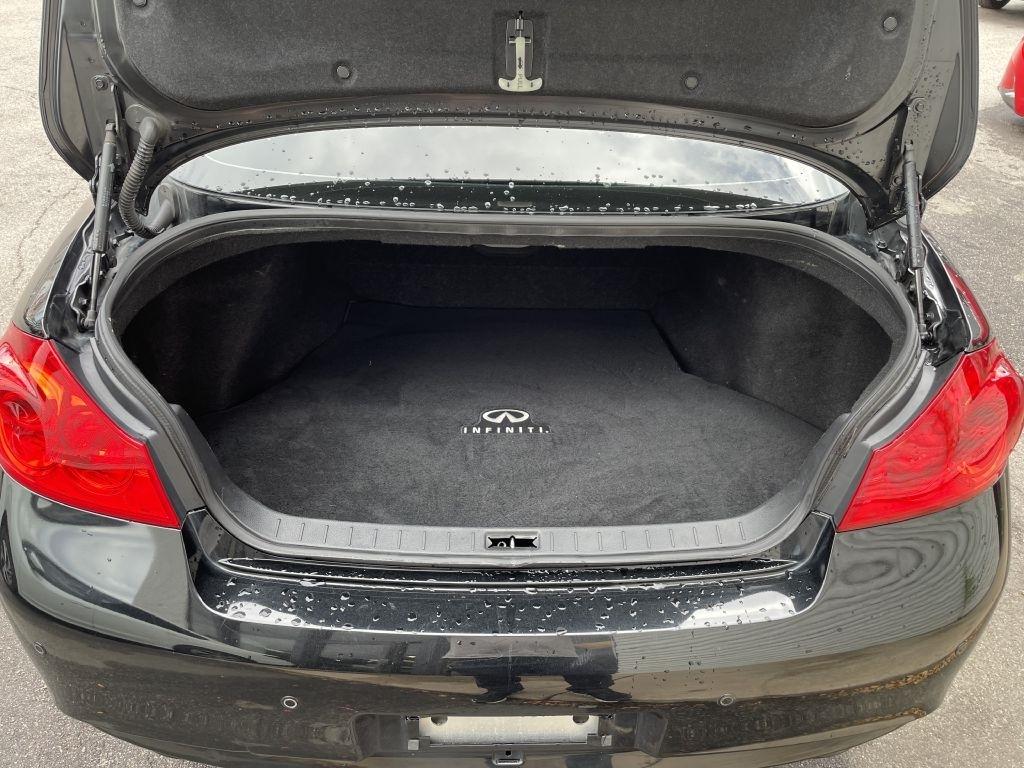 Infiniti G Sedan 37x AWD 2012