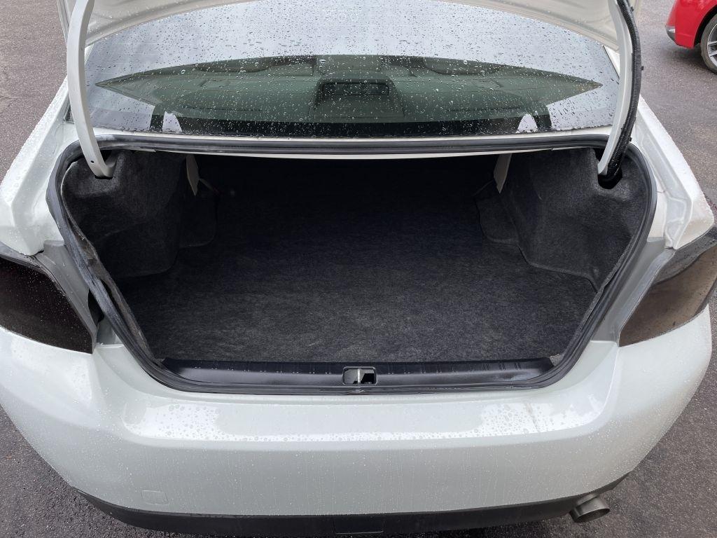 Subaru Impreza 2.0i Premium PZEV 4-Door 2015