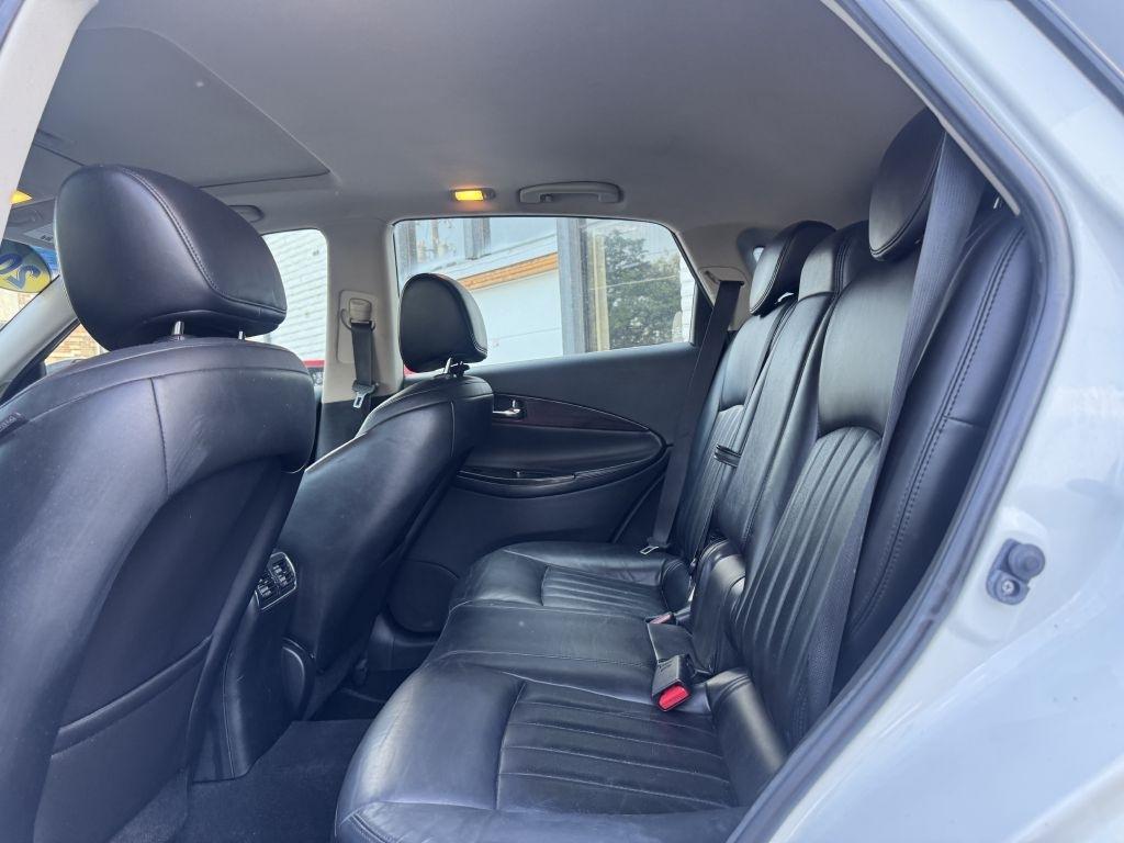 Infiniti QX50 Base AWD 2016
