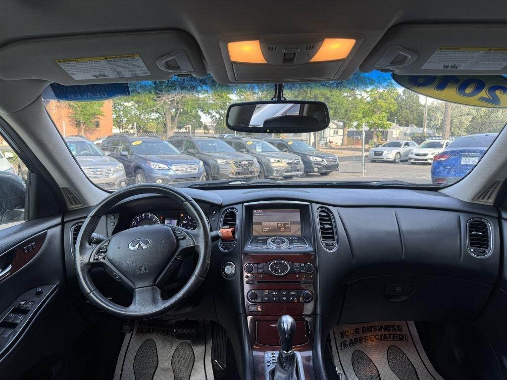 Infiniti QX50 Base AWD 2016