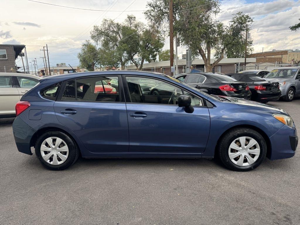 Subaru Impreza Base 5-Door 2012