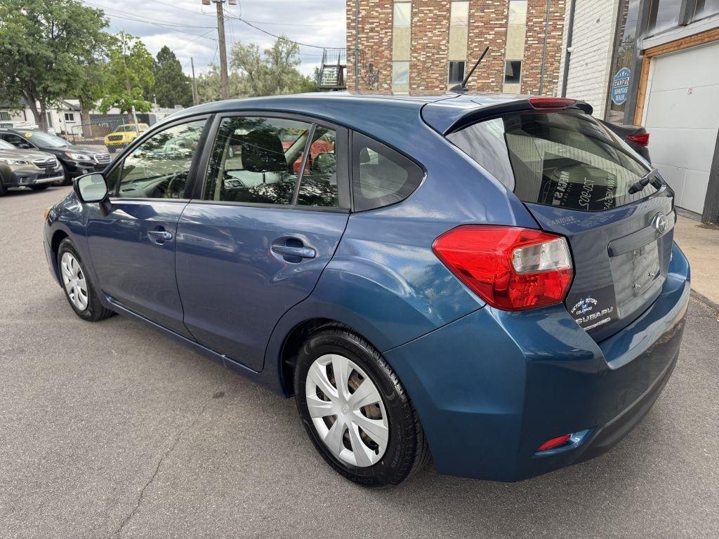 Subaru Impreza Base 5-Door 2012