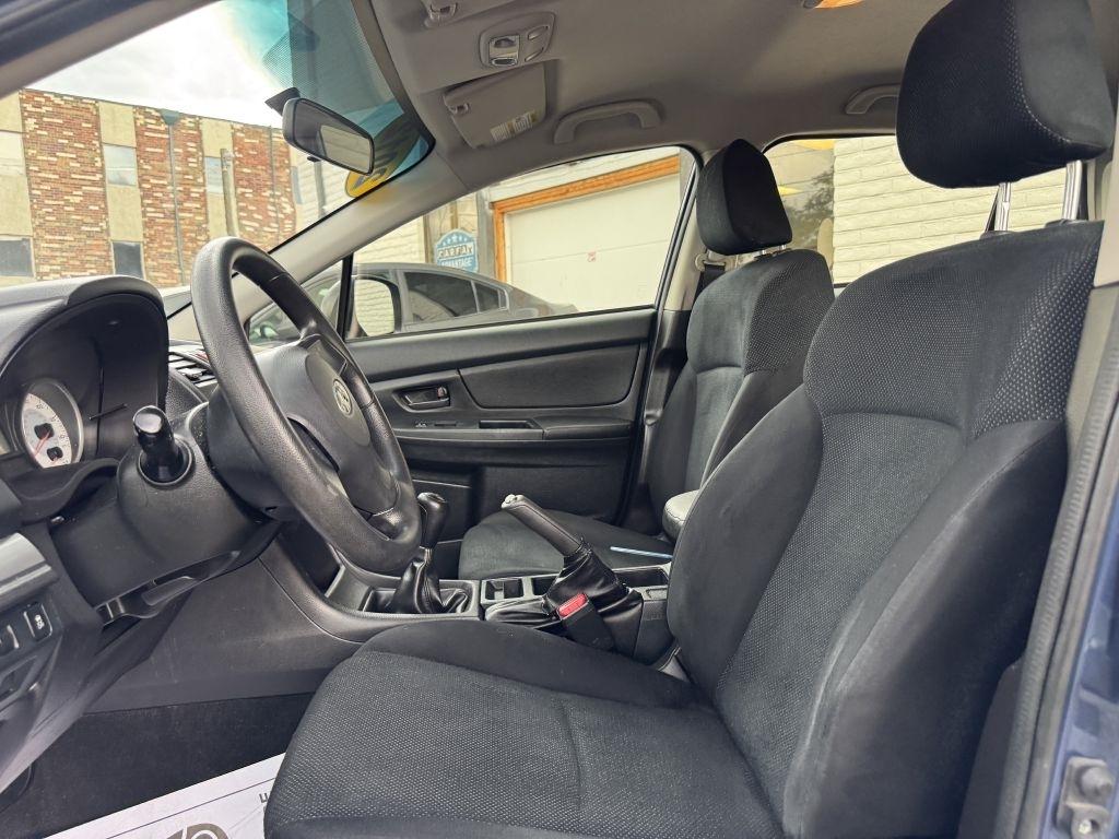 Subaru Impreza Base 5-Door 2012