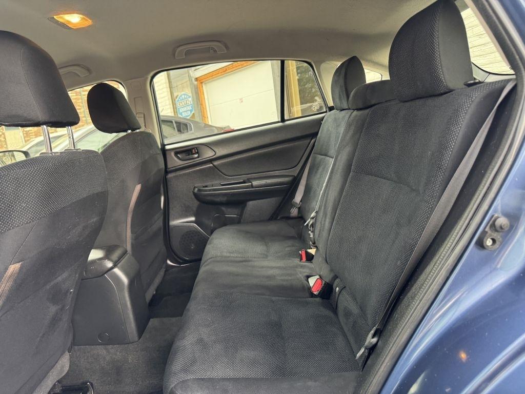 Subaru Impreza Base 5-Door 2012