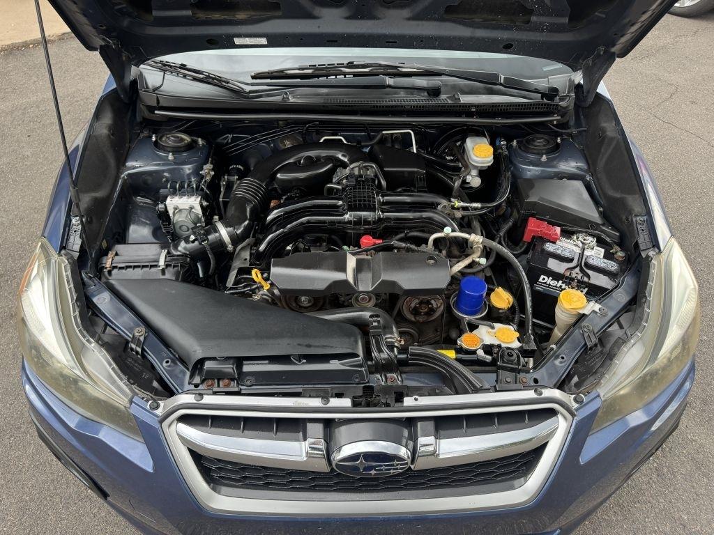 Subaru Impreza Base 5-Door 2012