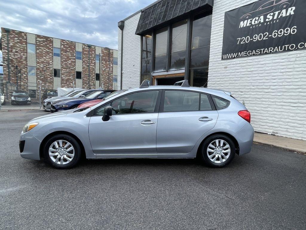 Subaru Impreza Base 5-Door 2012