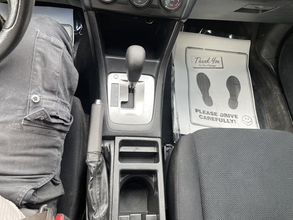 Subaru Impreza Base 5-Door 2012