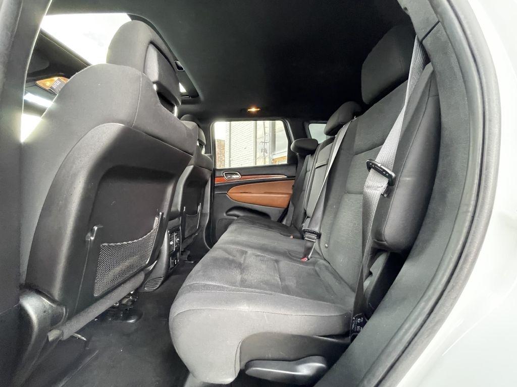Jeep Grand Cherokee Laredo 4WD 2015
