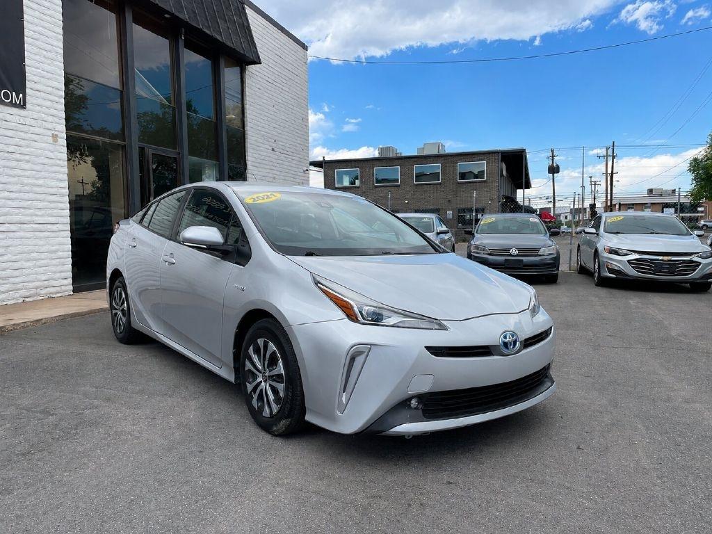 Toyota Prius LE AWD-e 2021