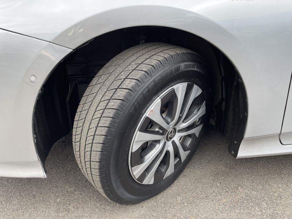 Toyota Prius LE AWD-e 2021