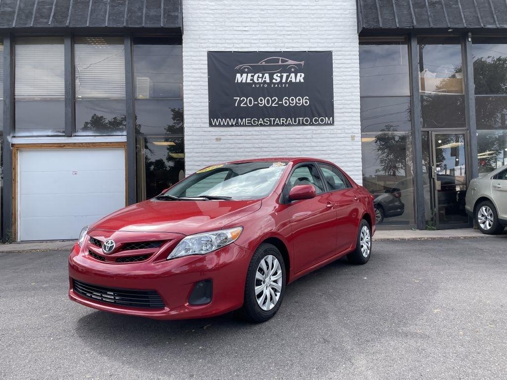 Toyota Corolla L 5-Speed MT 2012