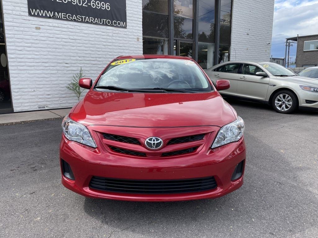 Toyota Corolla L 5-Speed MT 2012
