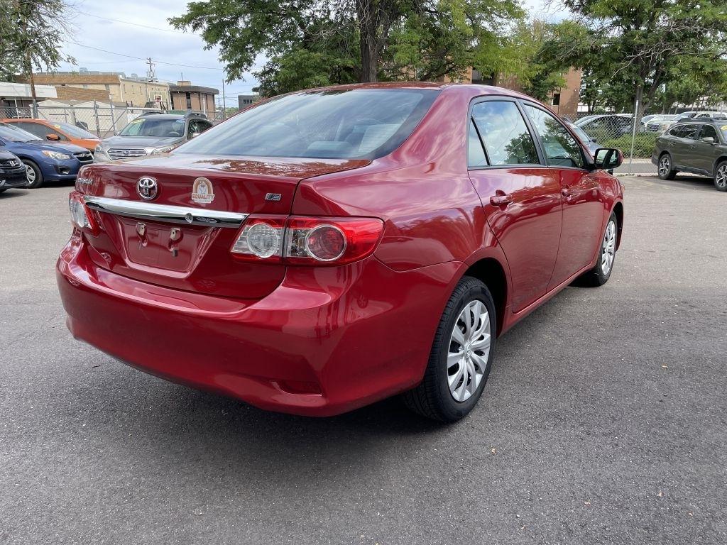 Toyota Corolla L 5-Speed MT 2012