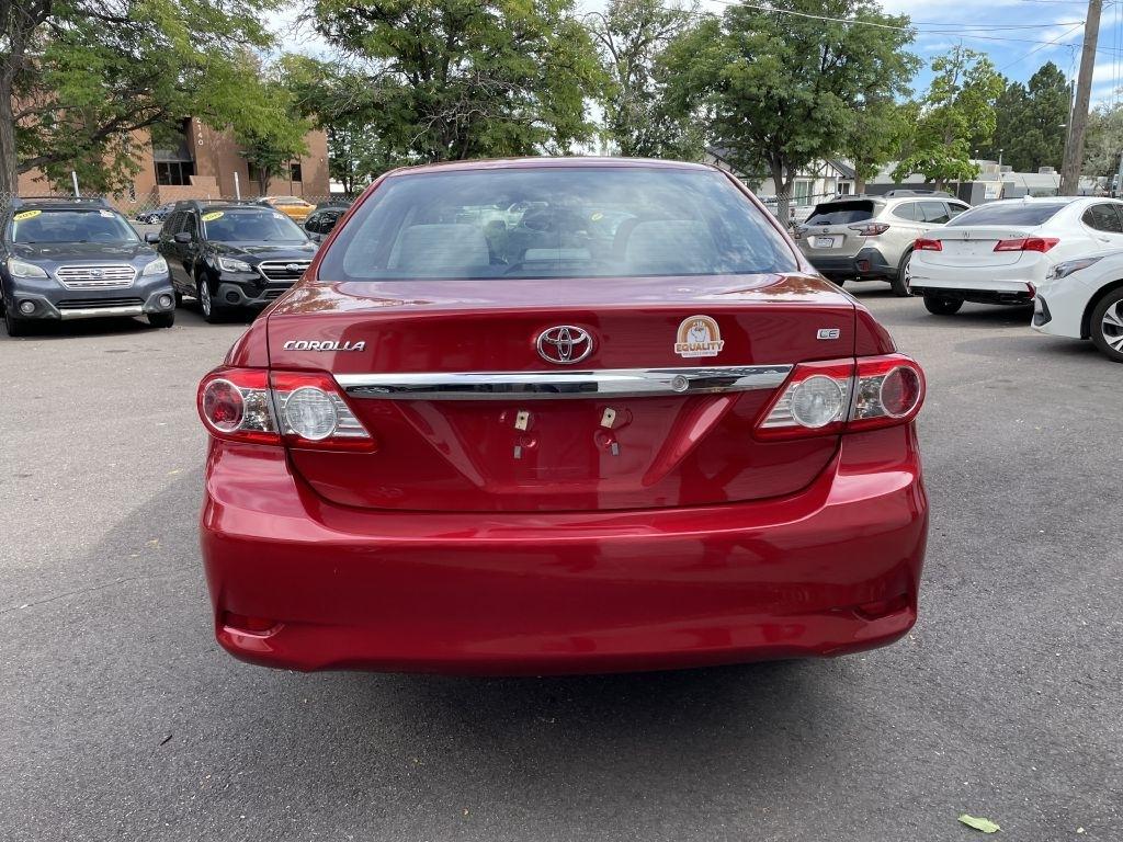Toyota Corolla L 5-Speed MT 2012