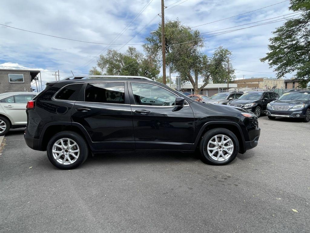 Jeep Cherokee Latitude 4WD 2015