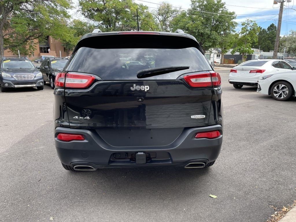 Jeep Cherokee Latitude 4WD 2015