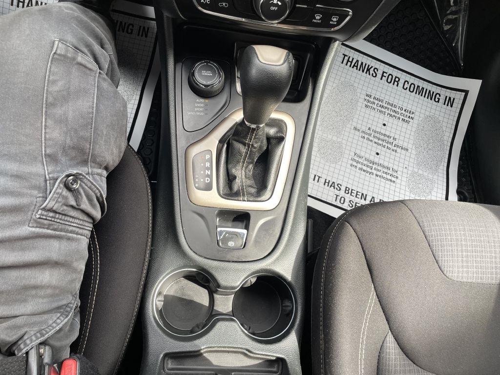 Jeep Cherokee Latitude 4WD 2015