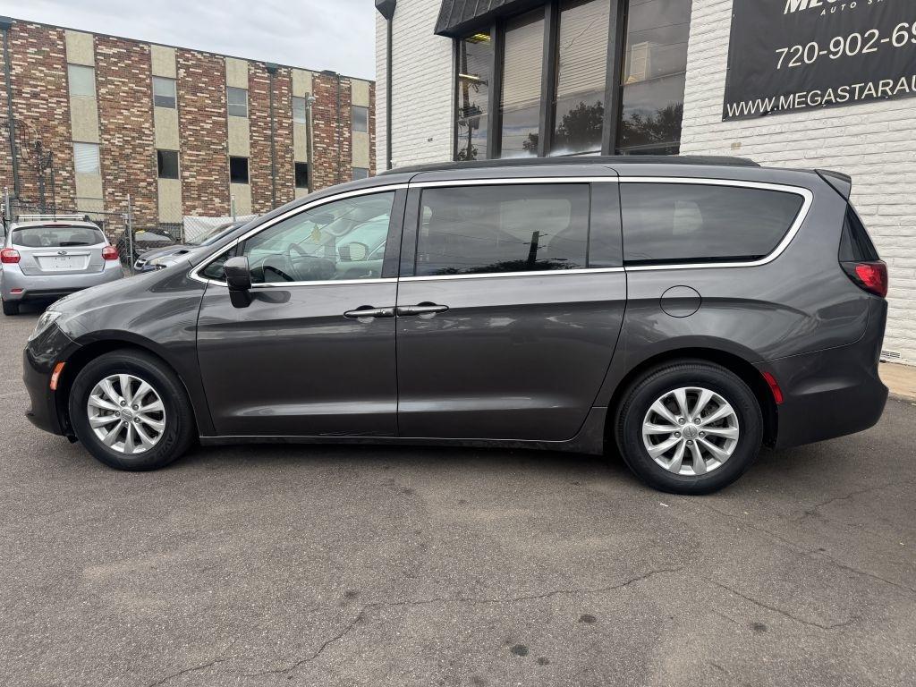 Chrysler Pacifica Touring-L 2017