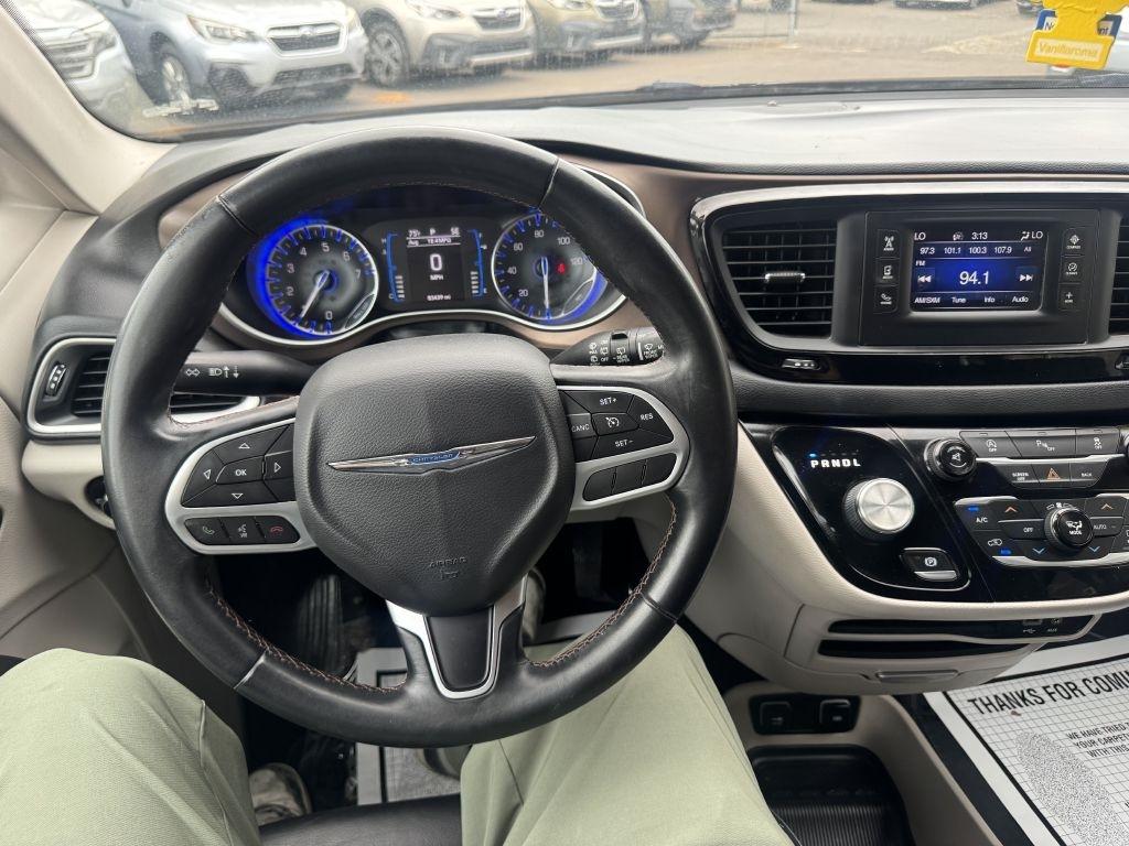 Chrysler Pacifica Touring-L 2017