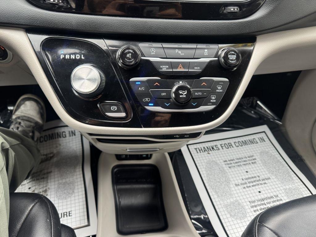 Chrysler Pacifica Touring-L 2017