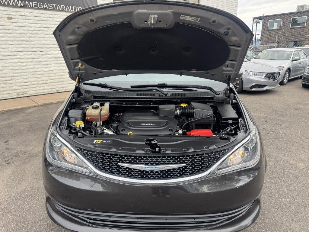 Chrysler Pacifica Touring-L 2017