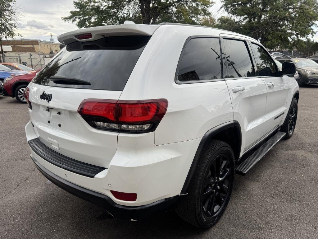 Jeep Grand Cherokee Laredo 4WD 2019