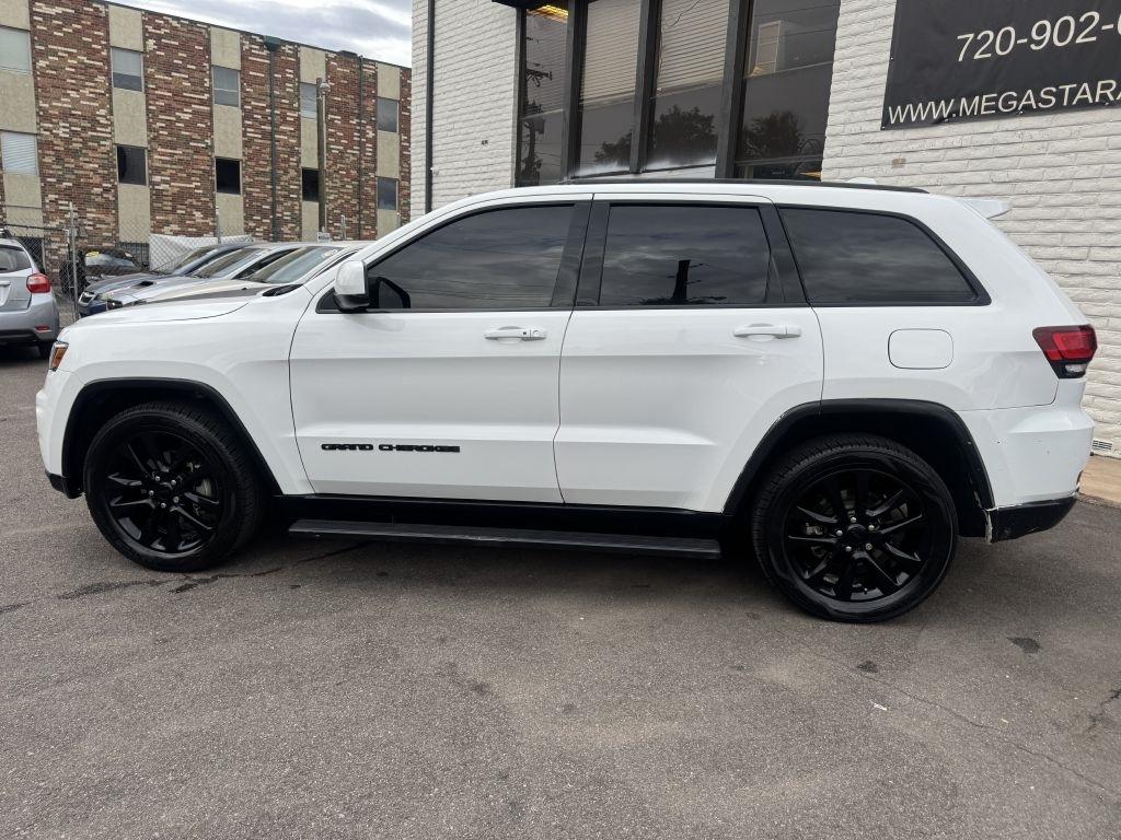 Jeep Grand Cherokee Laredo 4WD 2019