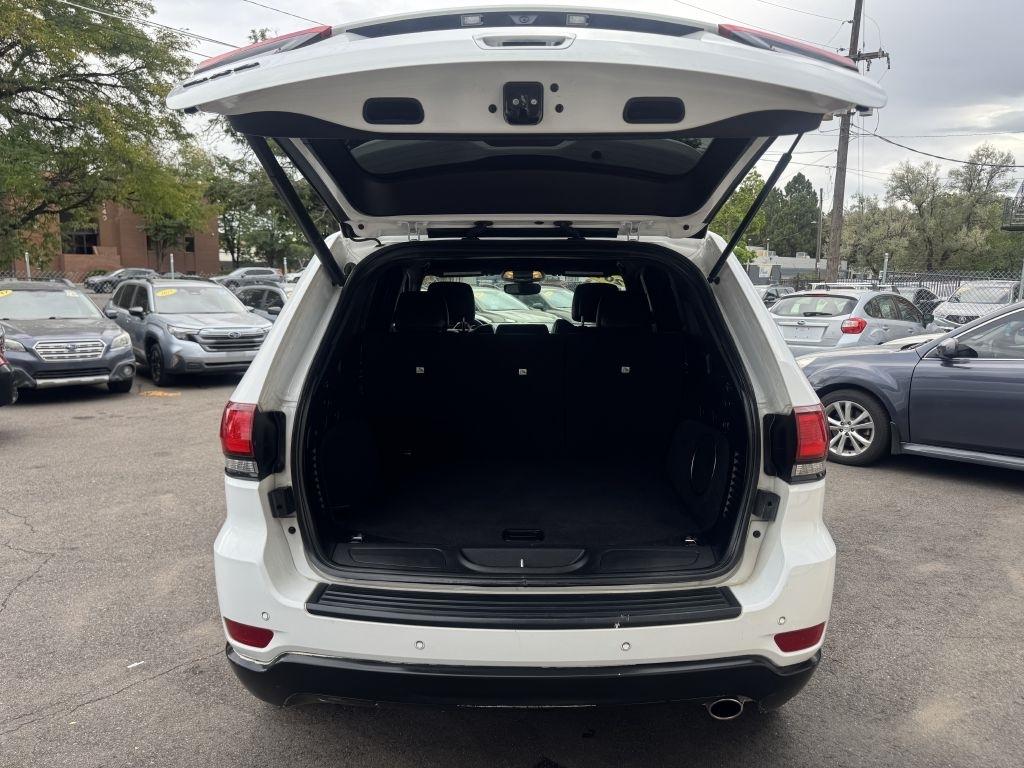 Jeep Grand Cherokee Laredo 4WD 2019
