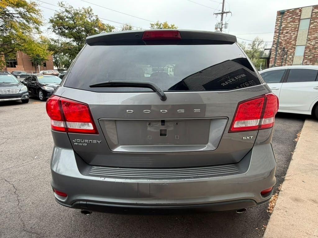 Dodge Journey SXT AWD 2012