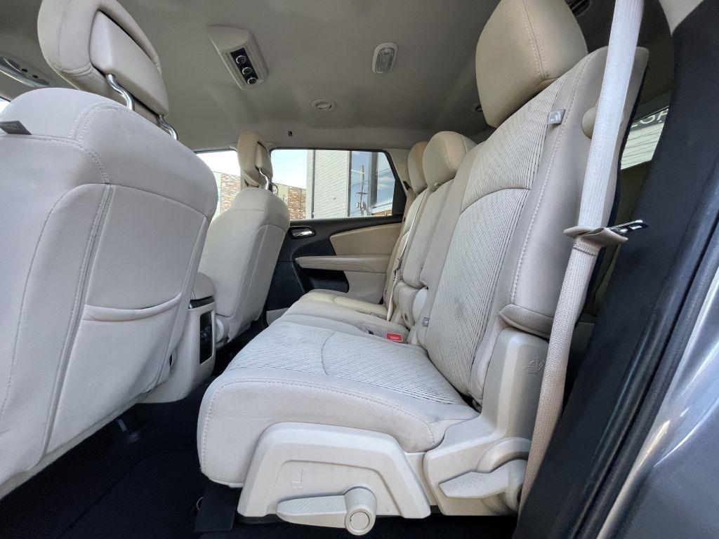 Dodge Journey SXT AWD 2012