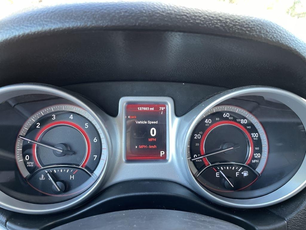 Dodge Journey SXT AWD 2012
