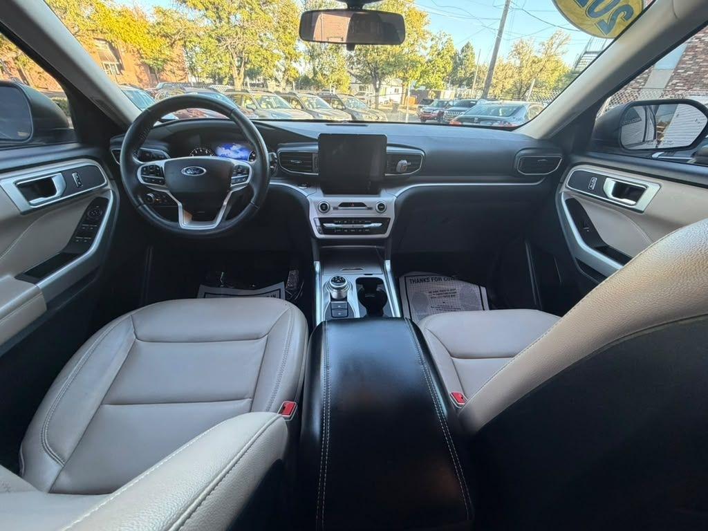 Ford Explorer XLT AWD 2020