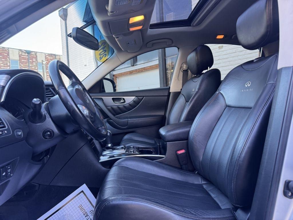 Infiniti FX FX35 AWD 2012