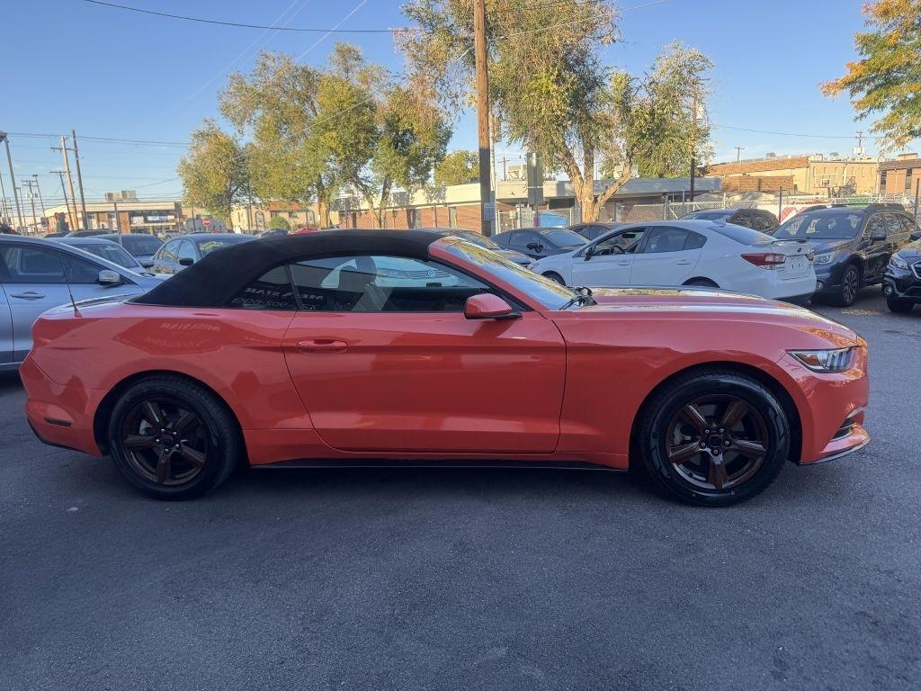Ford Mustang V6 Convertible 2016