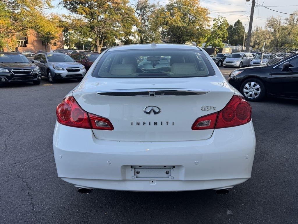 Infiniti G Sedan G37x AWD 2011