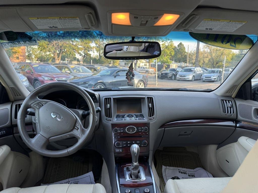 Infiniti G Sedan G37x AWD 2011