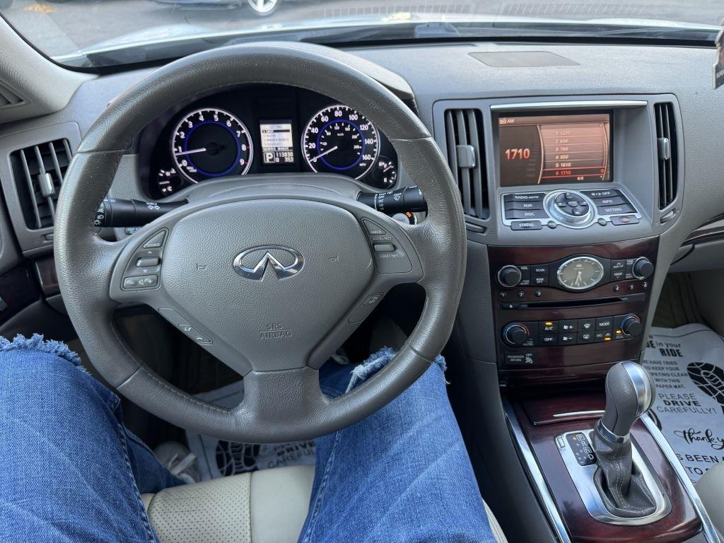 Infiniti G Sedan G37x AWD 2011