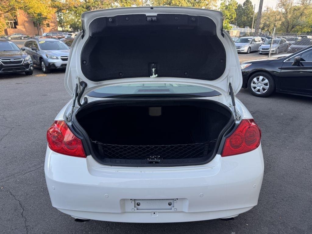 Infiniti G Sedan G37x AWD 2011