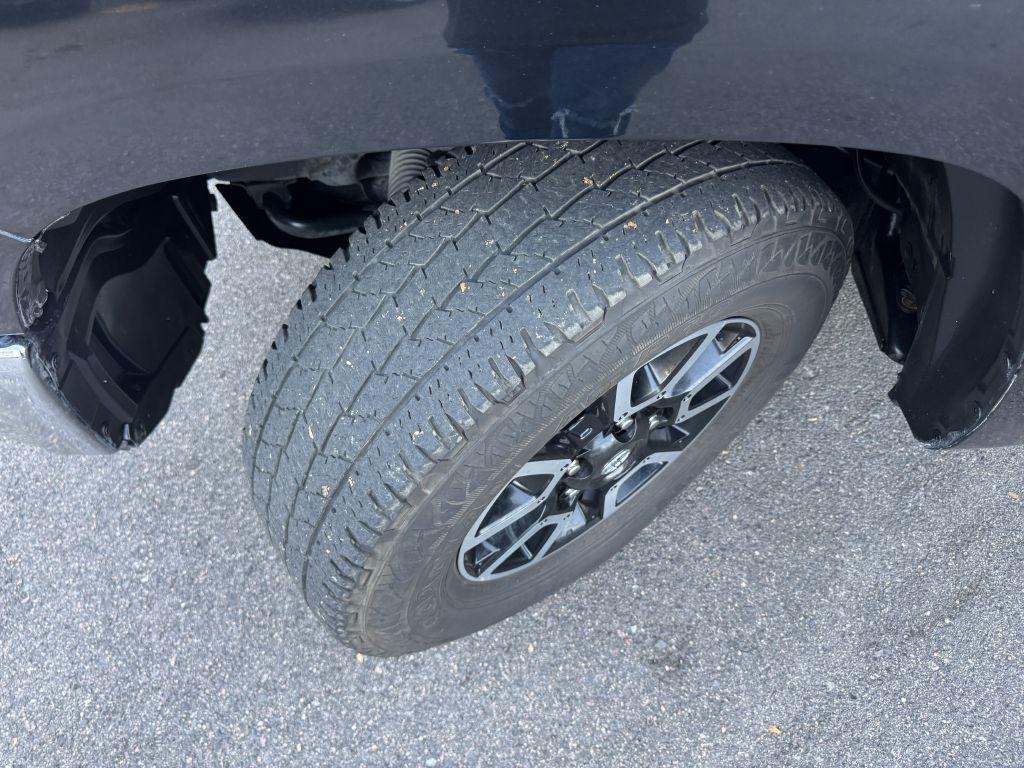 Toyota Tundra SR5 5.7L V8 Double Cab 4WD 2019