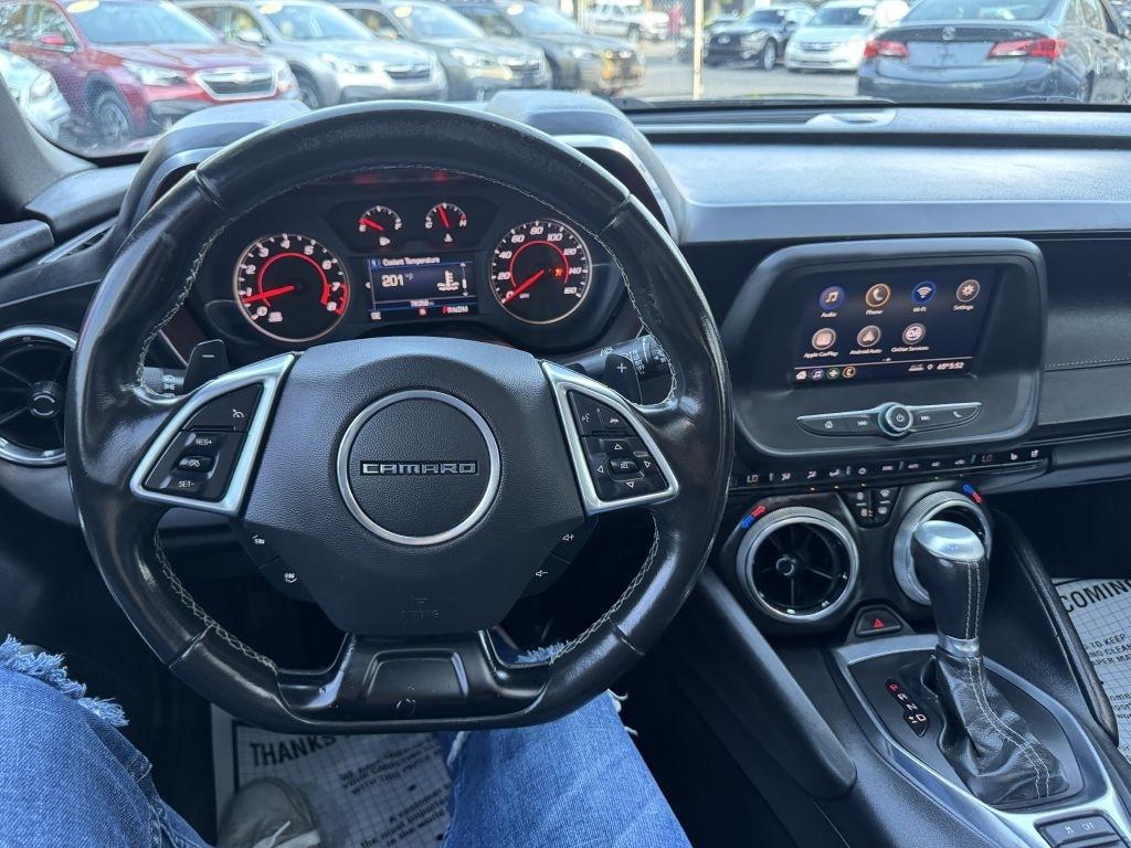 Chevrolet Camaro 2LT Coupe 8A 2020