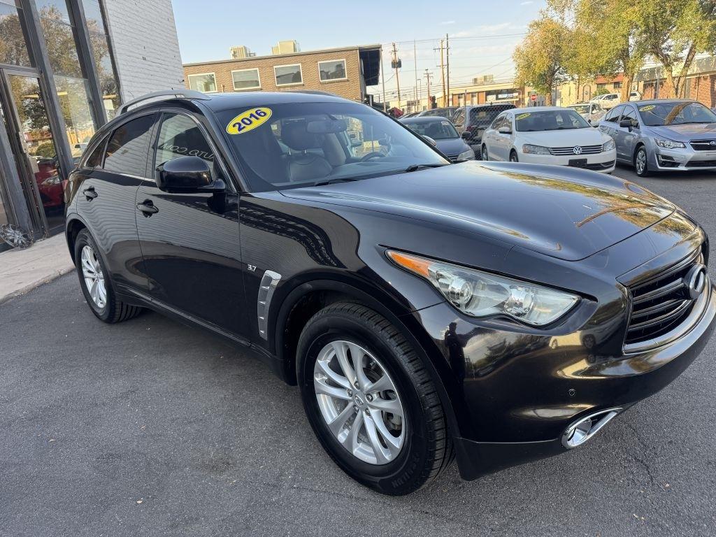 Infiniti QX70 Base AWD 2016