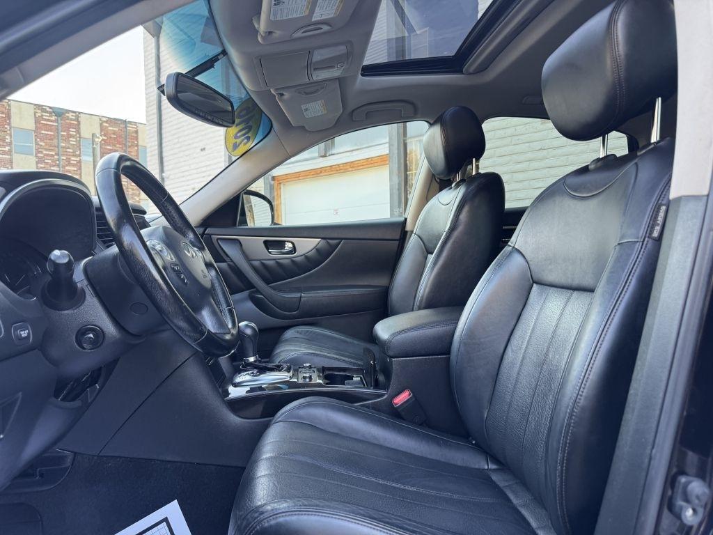 Infiniti QX70 Base AWD 2016