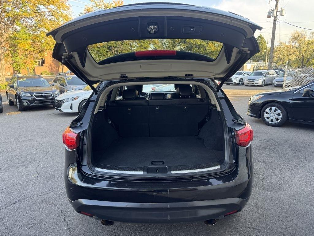 Infiniti QX70 Base AWD 2016