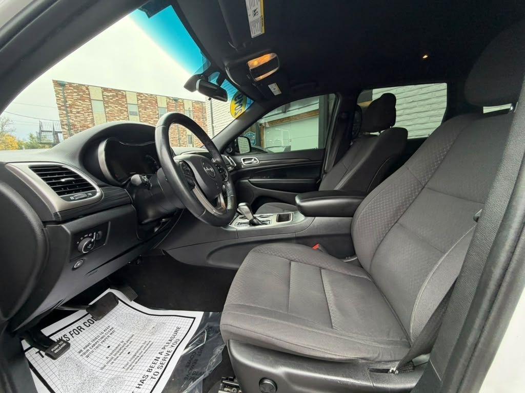 Jeep Grand Cherokee Laredo 4WD 2019